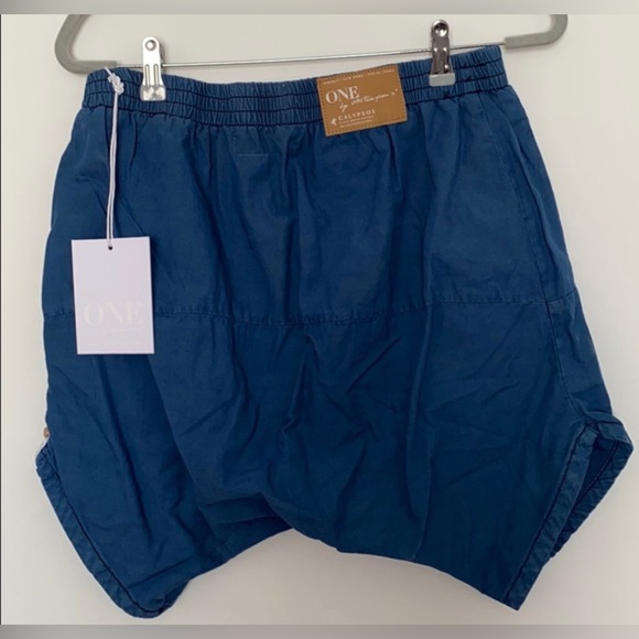 OneTeaspoon women’s stylish shorts - Picture 4 of 5